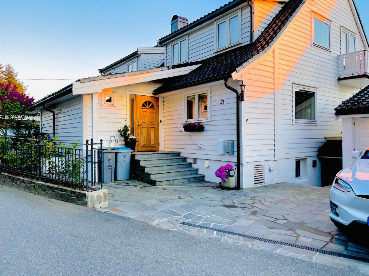 Feels Like Home -Free Parking -Attractive Location ベルゲン エクステリア 写真